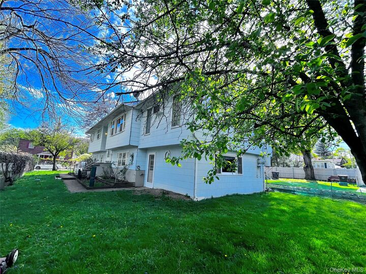 Property Photo:  14 Lafayette Avenue  NY 10993 