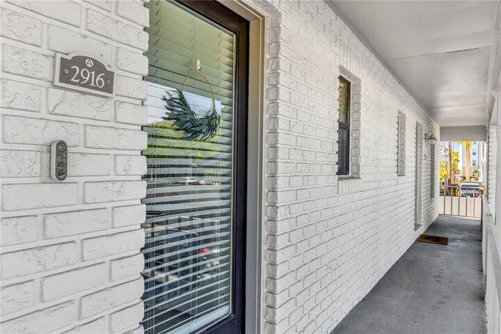 Property Photo:  2916 Plaza Terrace Drive 2916  FL 32803 