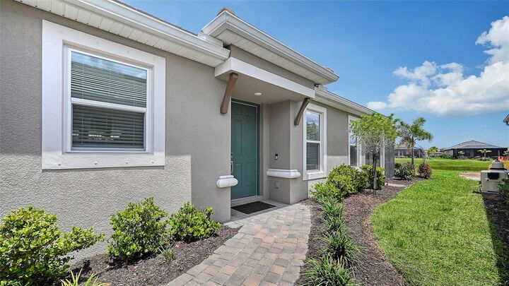Property Photo:  3007 Tramonto Court  FL 34211 