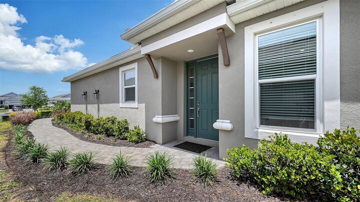 Property Photo:  3007 Tramonto Court  FL 34211 