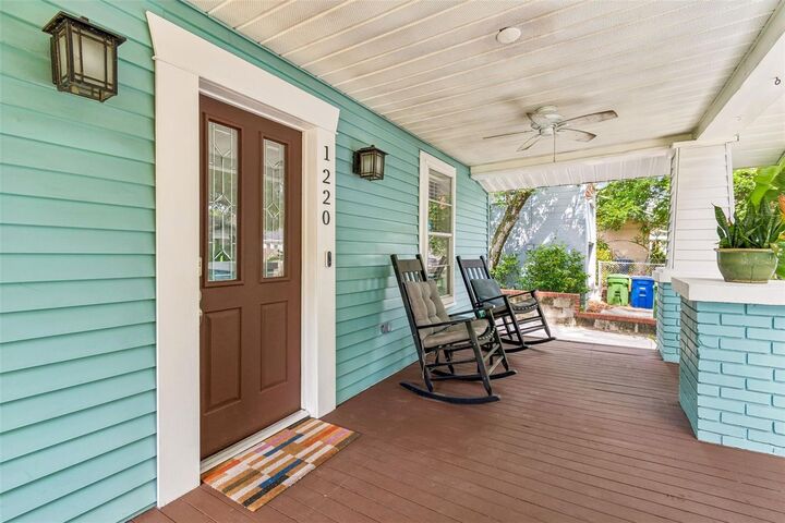 Property Photo:  1220 E Emma Street  FL 33603 