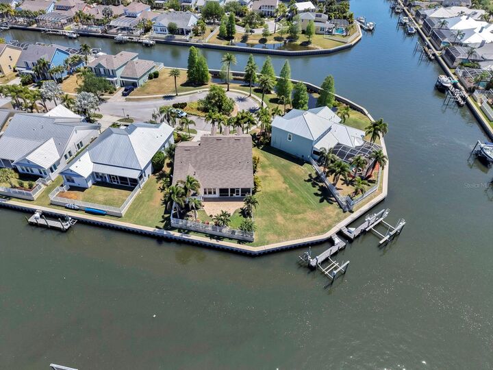 Property Photo:  5704 Sea Trout Place  FL 33572 