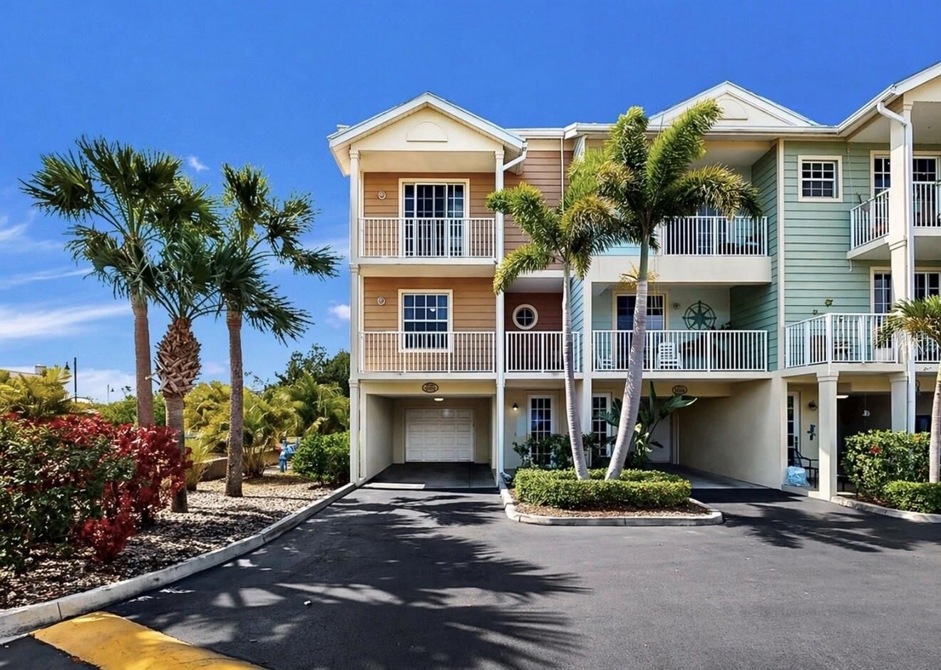 Property Photo:  3202 Mangrove Point Drive  FL 33570 