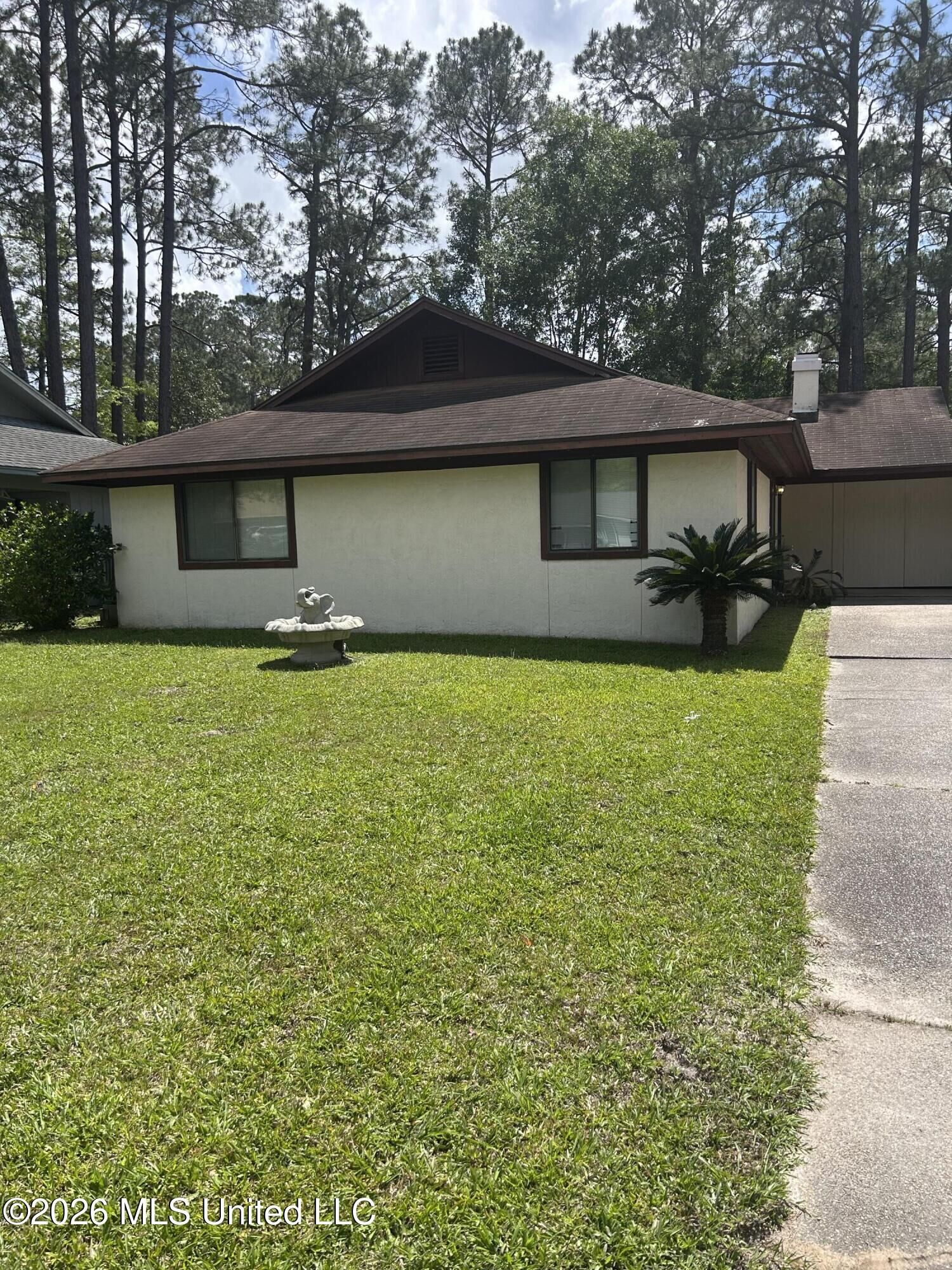 Property Photo:  1 Quail Creek Drive  MS 39525 