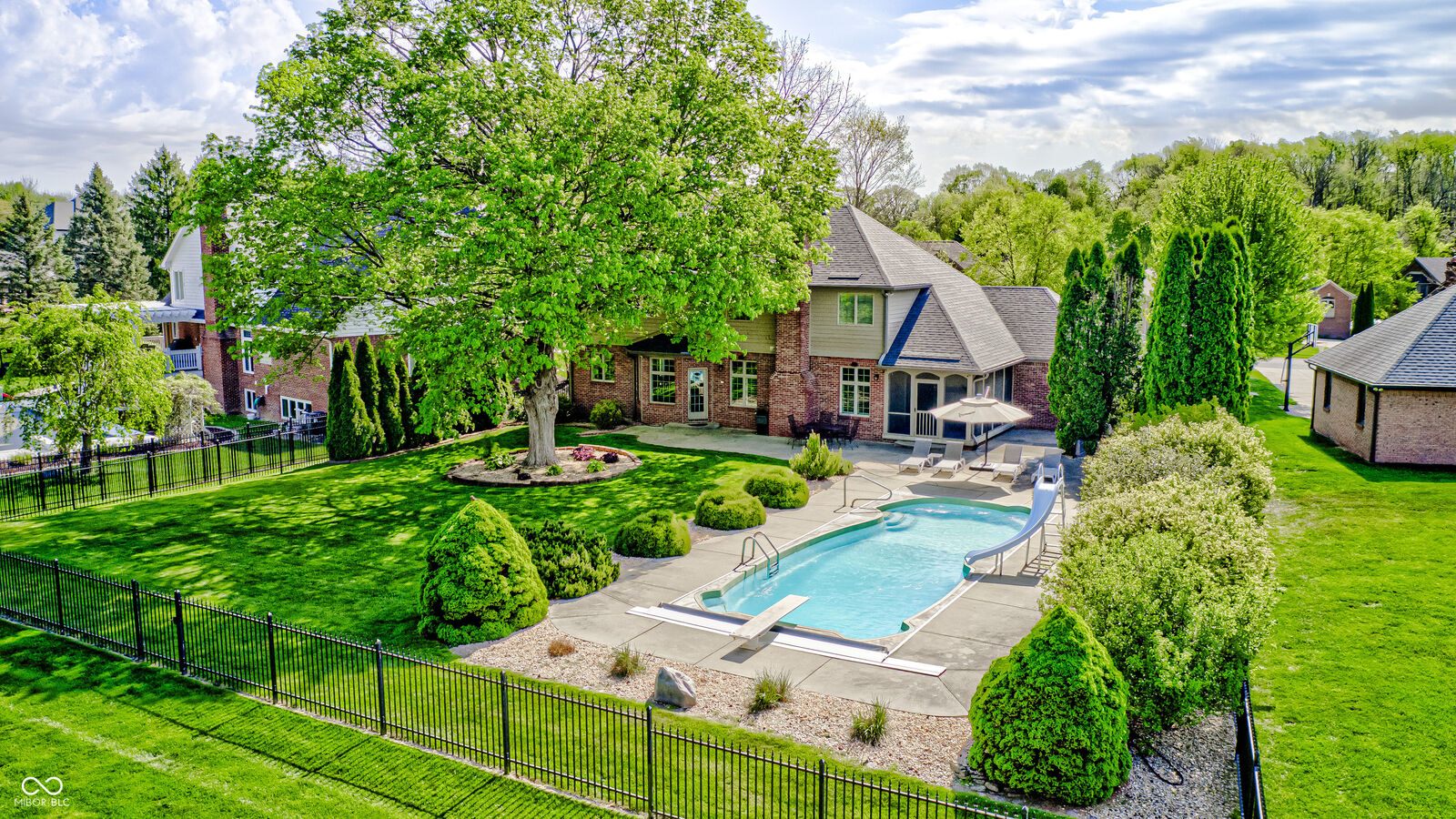 Property Photo:  6408 Bentworth Way  IN 46237 