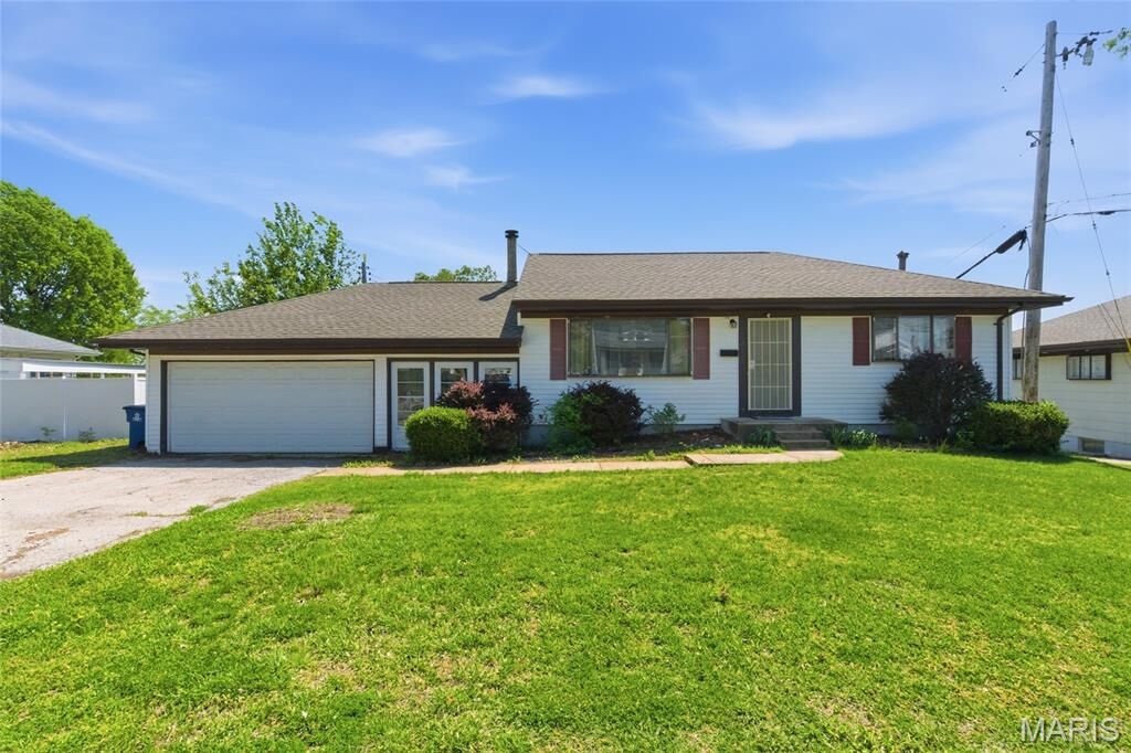 Property Photo:  2430 Telegraph Road  MO 63125 