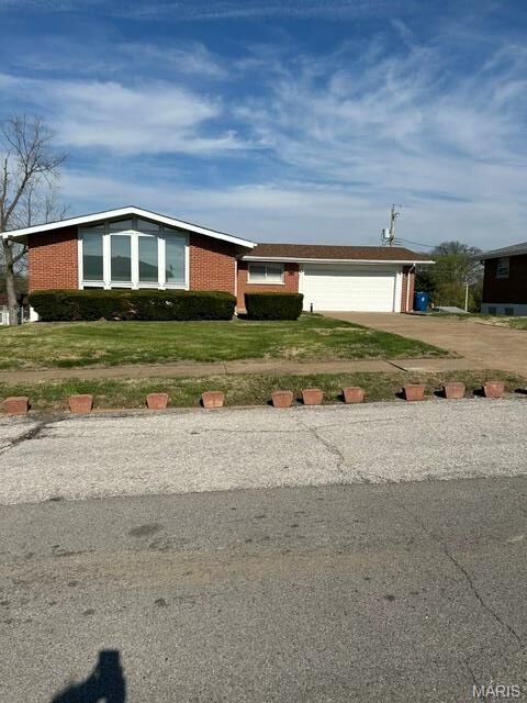 Property Photo:  5120 Wallingford Drive  MO 63121 