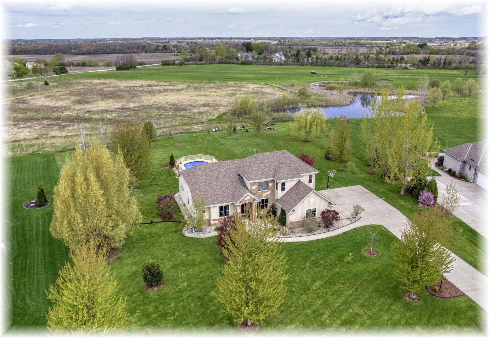 Property Photo:  15328 Kingston Way  WI 53126 