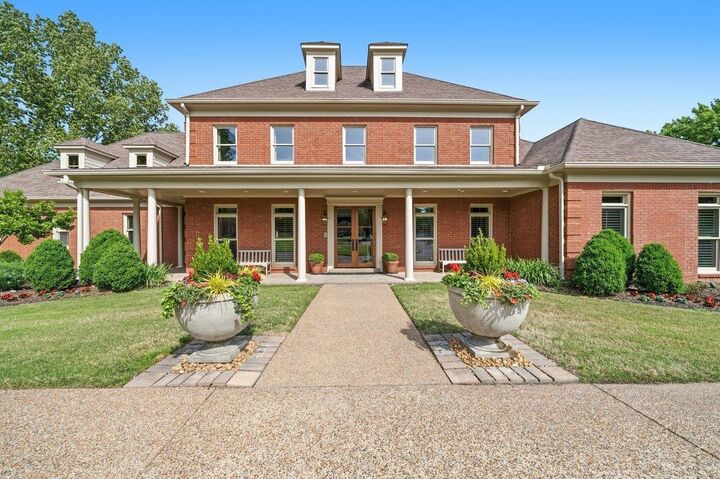 Property Photo:  9658 E Dove Meadow Cv  TN 38139 