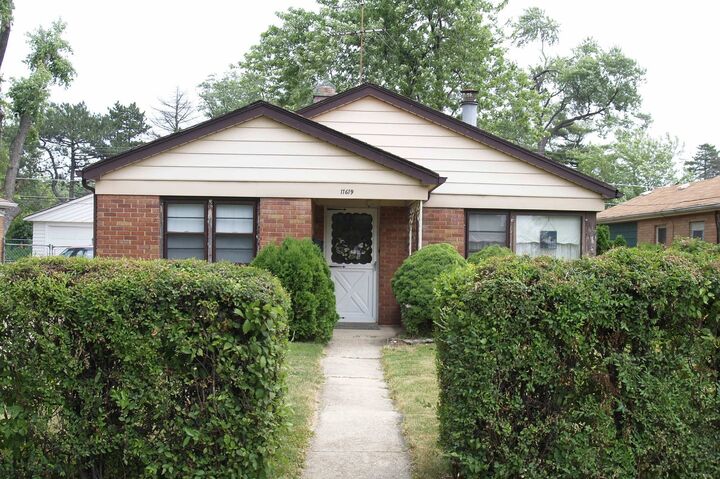Property Photo:  11619 S Sacramento Drive  IL 60803 
