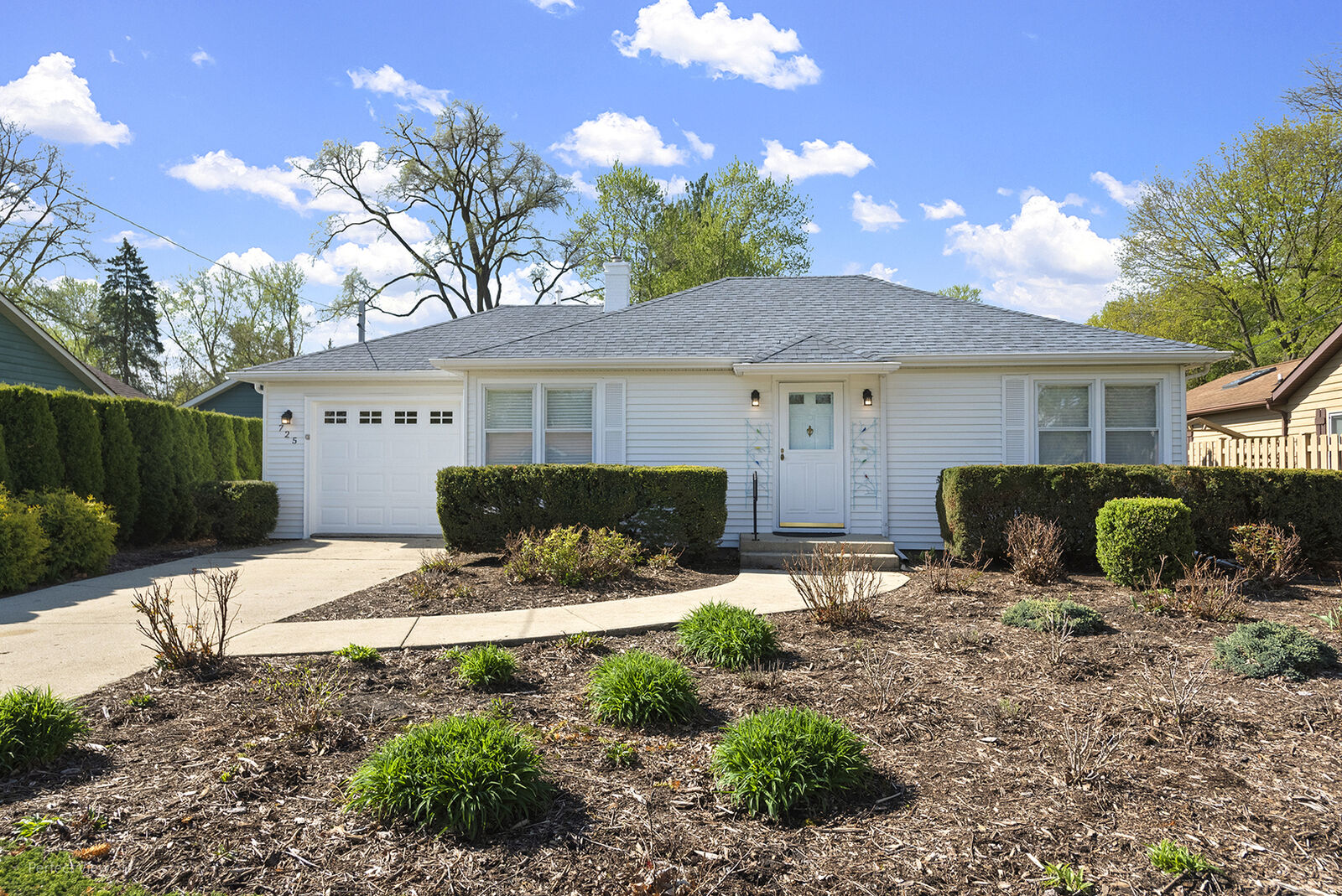 Property Photo: 28W725 Main Street IL 60555