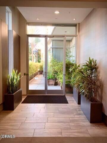 Property Photo:  482 S Arroyo 410  CA 91105 