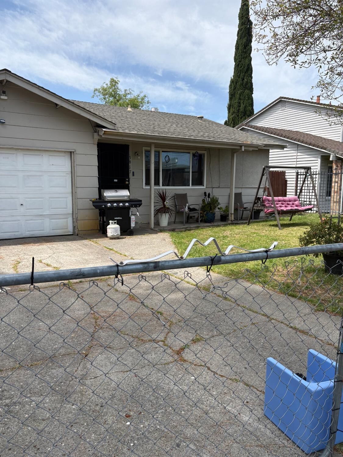 Property Photo:  3817 Fell Street  CA 95838 