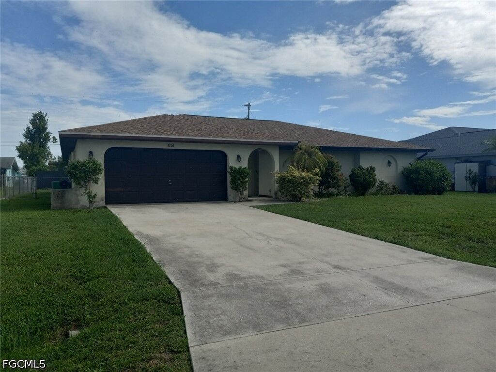Property Photo:  1106 SE 21st Lane  FL 33990 