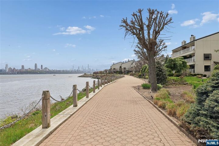 Property Photo:  1225 River Road 4D  NJ 07020 