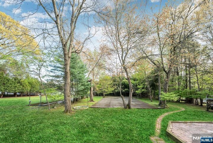 Property Photo:  631 Montview Place  NJ 07675 