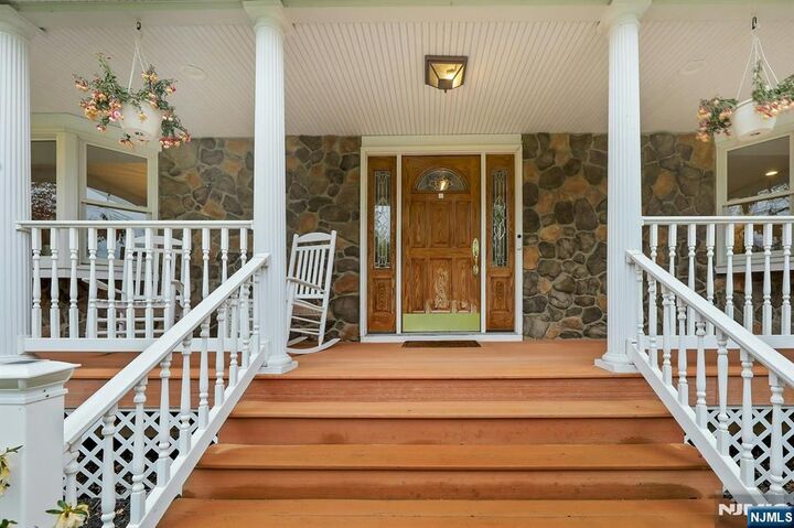 Property Photo:  81 Chestnut Street  NJ 07401 