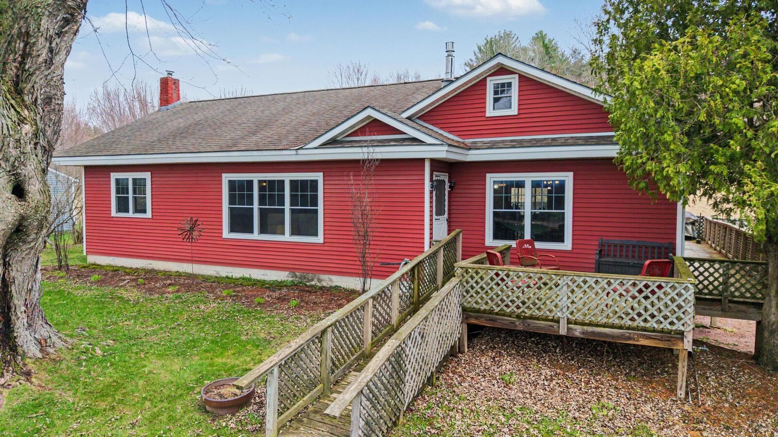 Property Photo: 1995 Malletts Bay Avenue VT 05446