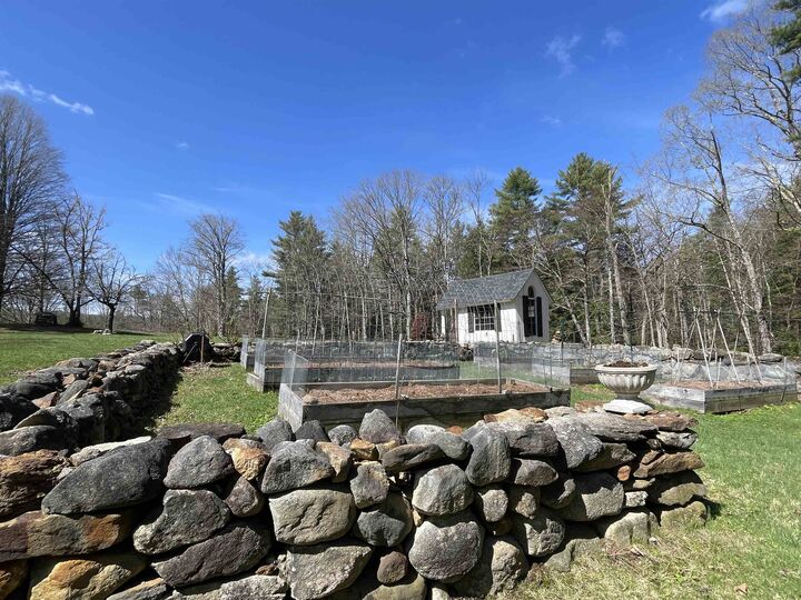 Property Photo:  84 Cross Road  NH 03458 