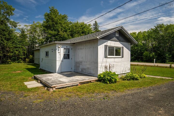 Property Photo: 337 Highway 334 NS B0W 1B0