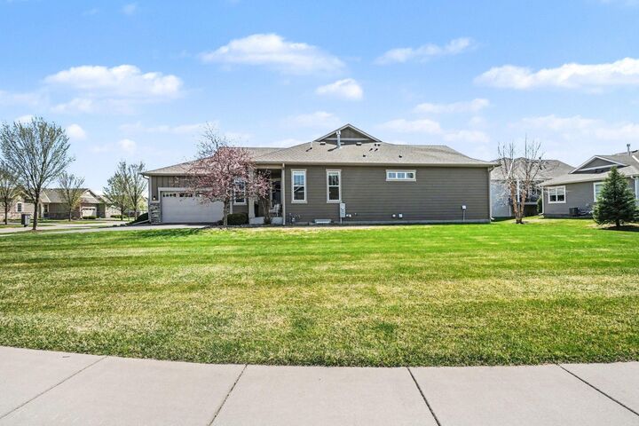 Property Photo:  5073 Sundial Lane  MN 55129 