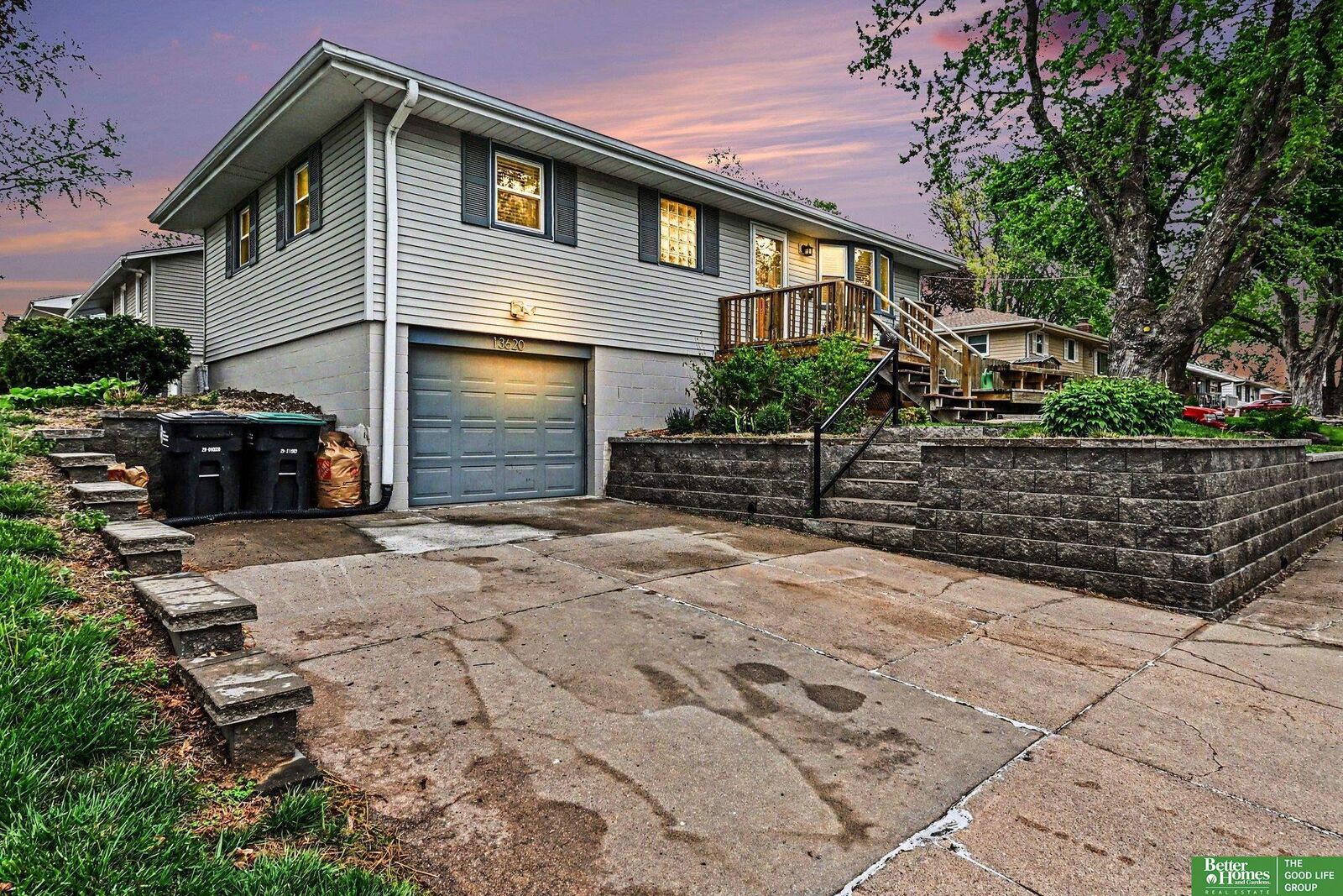 Property Photo:  13620 Oak Street  NE 68144 