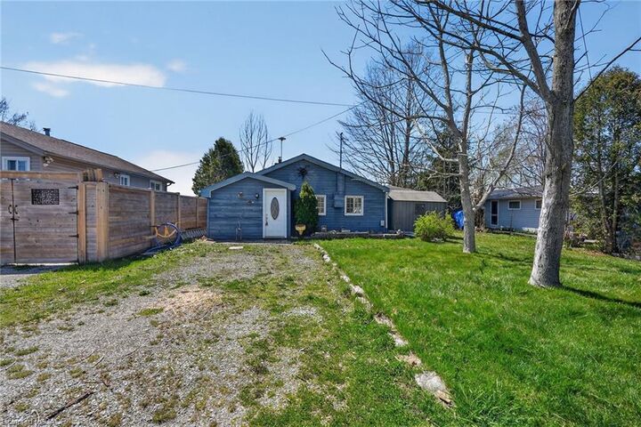 Property Photo: 111 Haldimand Rd 17 ON N0A 1E0