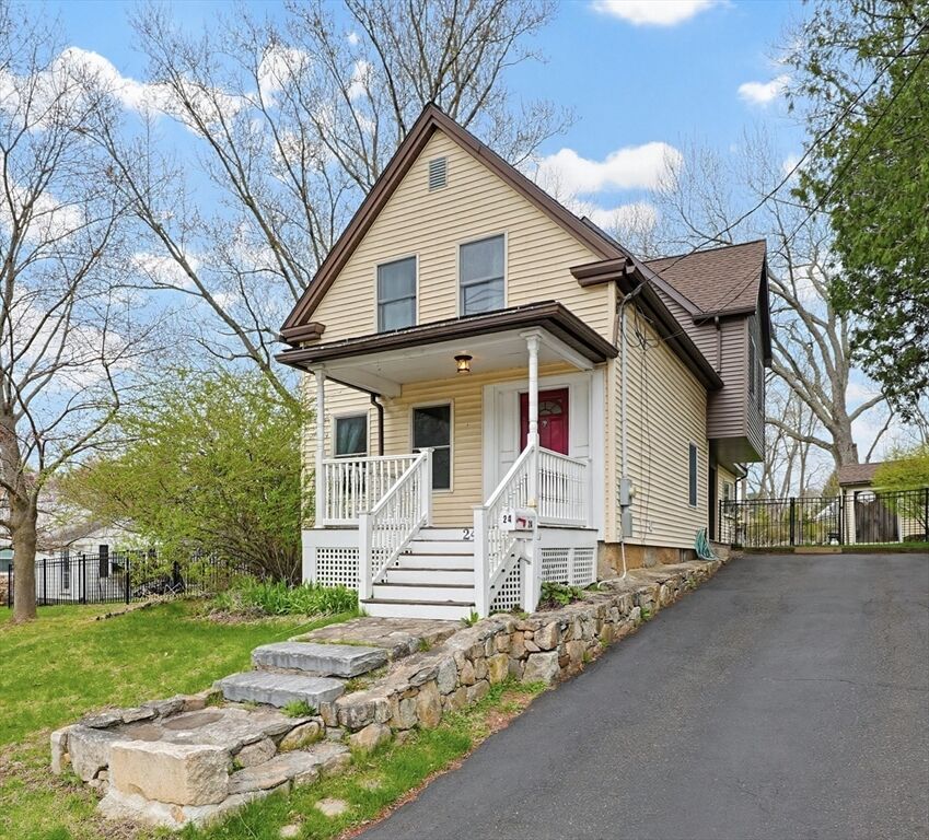 Property Photo:  24 Cedar St  MA 01748 