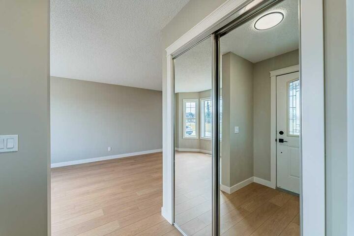 Property Photo: 11 Saddlemont Close NE AB T3J 4V3