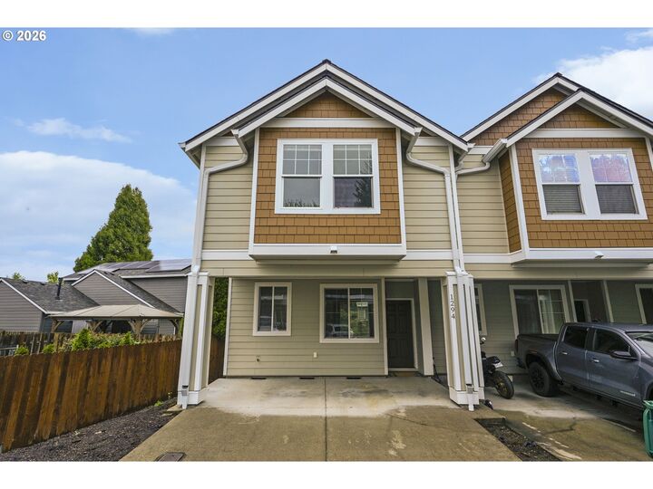 Property Photo:  1294 NE 86th Way  OR 97006 