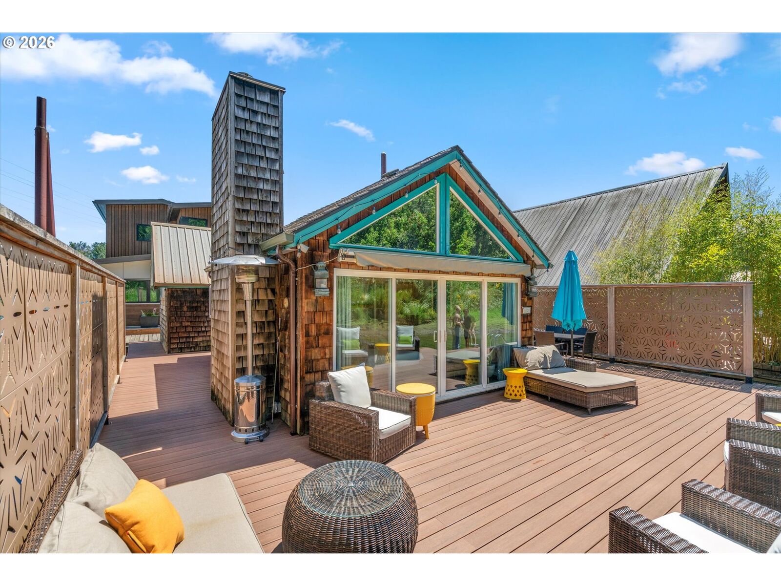 Property Photo:  7720 S Macadam Ave  OR 97219 