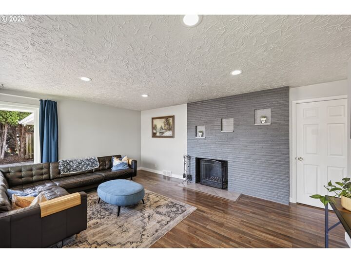 Property Photo:  319 NW 79th St  WA 98665 