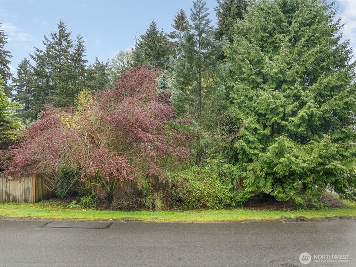 Property Photo:  31021  20th Avenue S  WA 98003 
