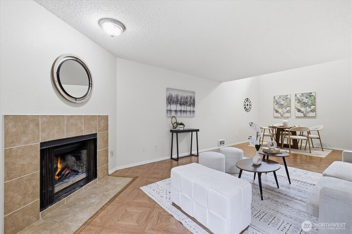 Property Photo:  15929 NE 41st Street 8B  WA 98052 