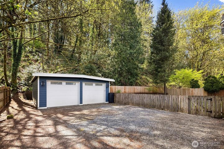 Property Photo:  2509 NE 178th Street  WA 98155 