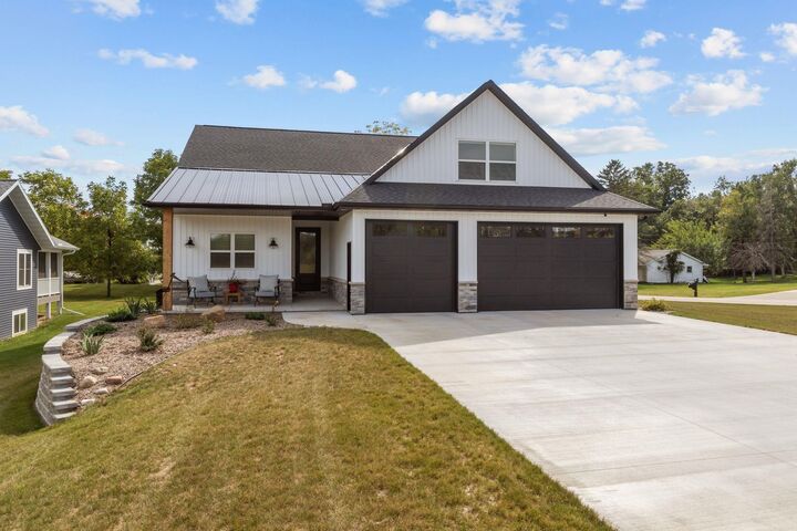 Property Photo:  W881 Summit Court  WI 54941 