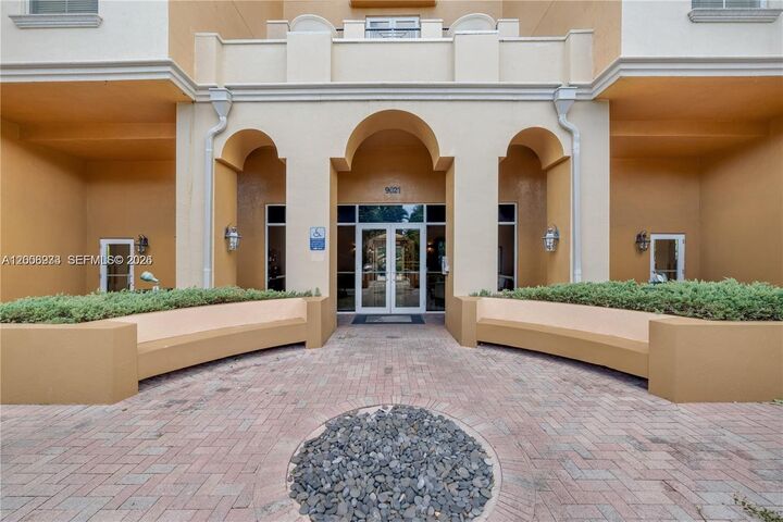 Property Photo:  9021 SW 94th St 509  FL 33176 