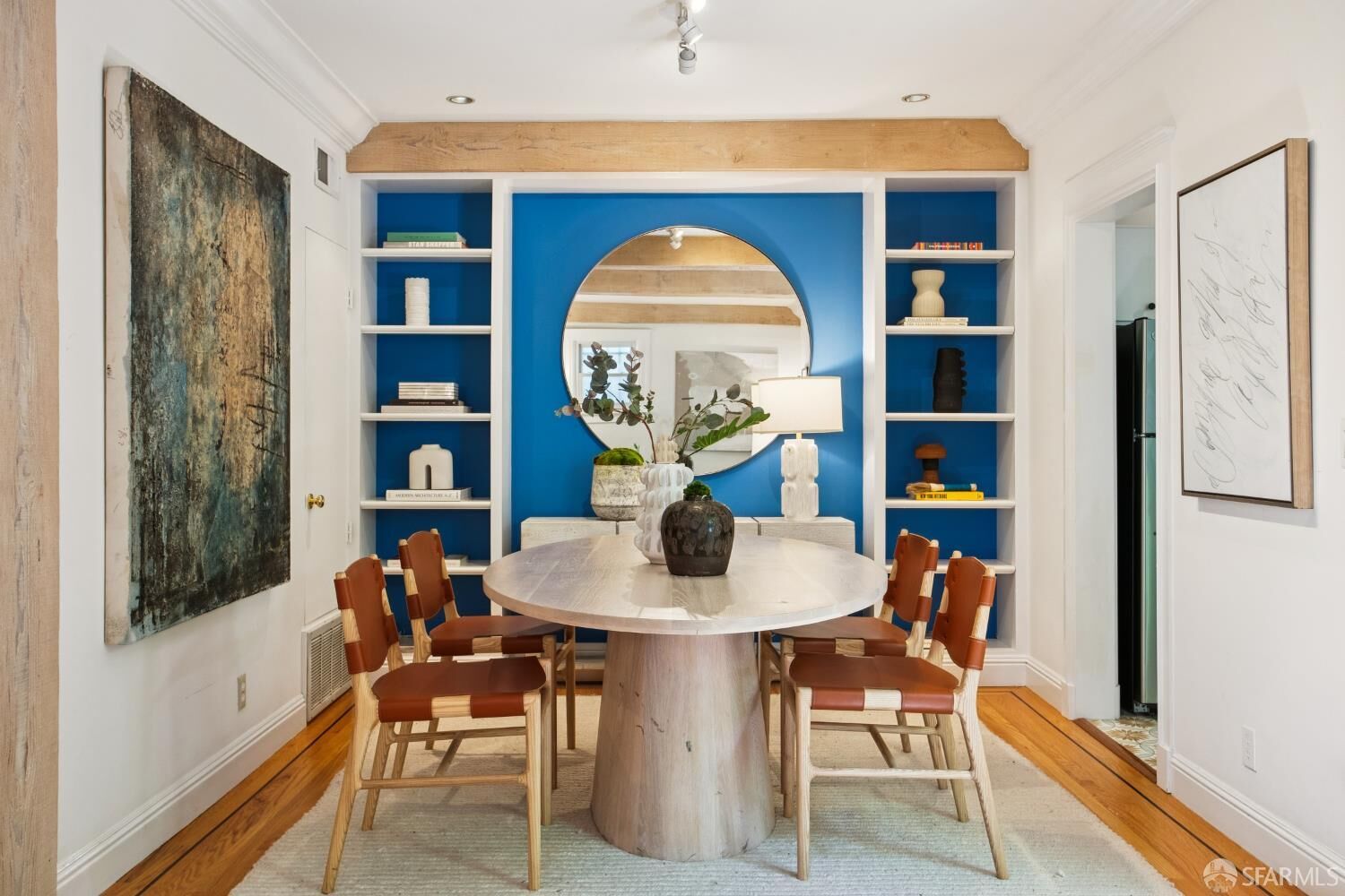 Property Photo:  907 Douglass Street  CA 94114 