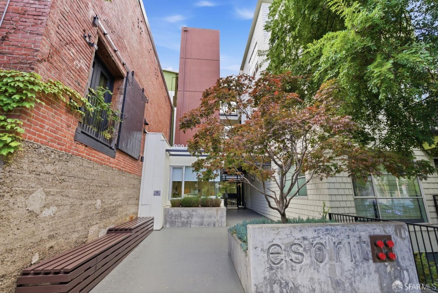 Property Photo:  900 Minnesota Street 117  CA 94107 