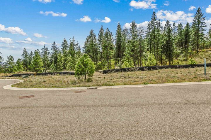 Property Photo:  5103 Scenic Ln  WA 99212 