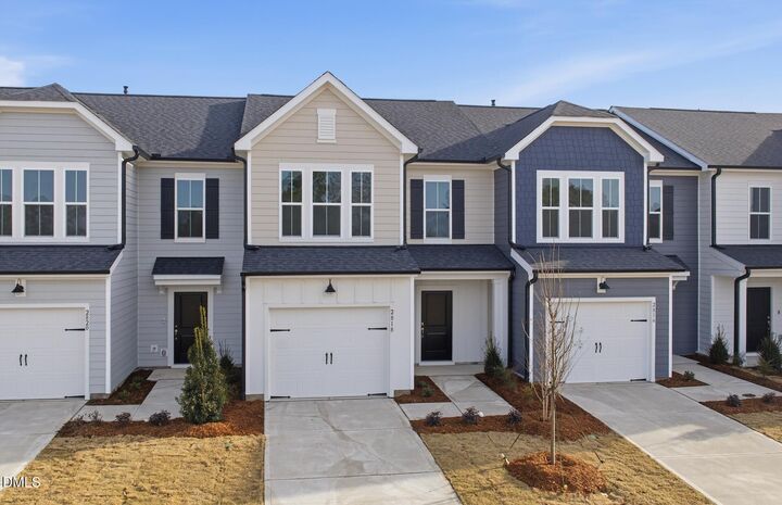 Property Photo: 2818 Rodeo Court NC 27592