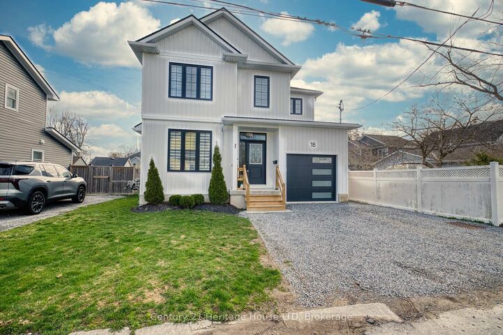 Property Photo:  18 Parkview Avenue  ON L2A 5L7 