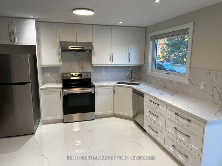 Property Photo: 69 Hutcherson Square ON M1B 1C5