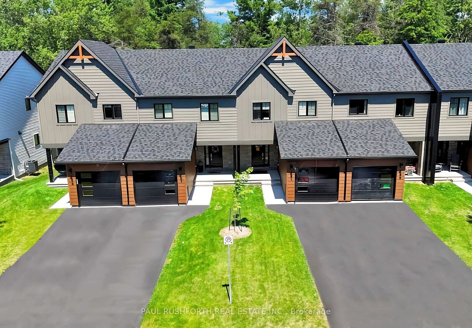 Property Photo: 265 Peacock Drive ON K4R 0A1