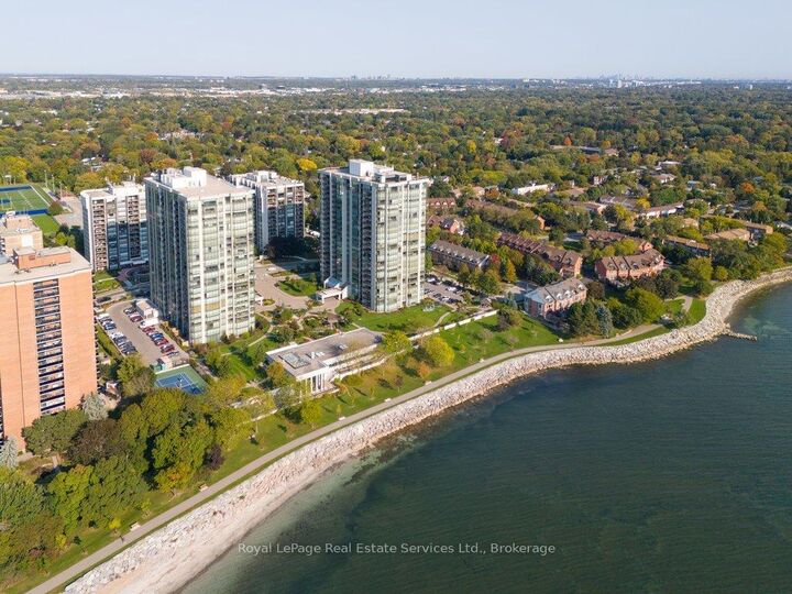 2180 Marine Drive 208 — photo 1