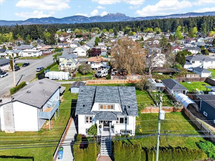 Property Photo: 2893 11th Ave BC V9Y 2R4