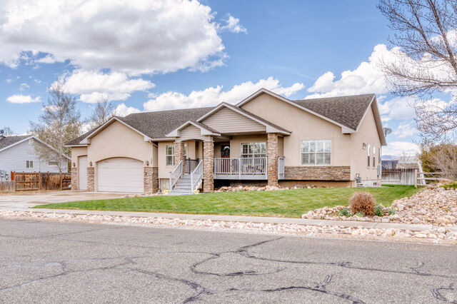 Property Photo: 136 W 360 N UT 84036
