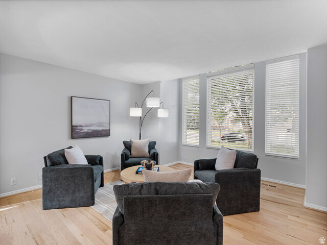 Property Photo:  11051 S Longdale Cir E  UT 84092 