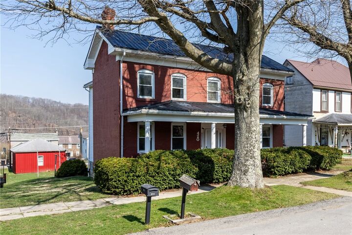 Property Photo:  420 Grant St  PA 16028 