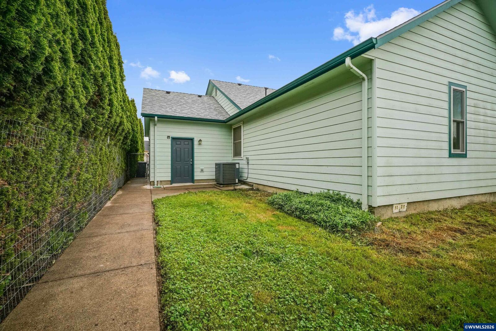 Property Photo:  2655 Hollywood Dr NE  OR 97305 